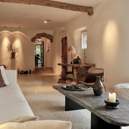 Sala Di *